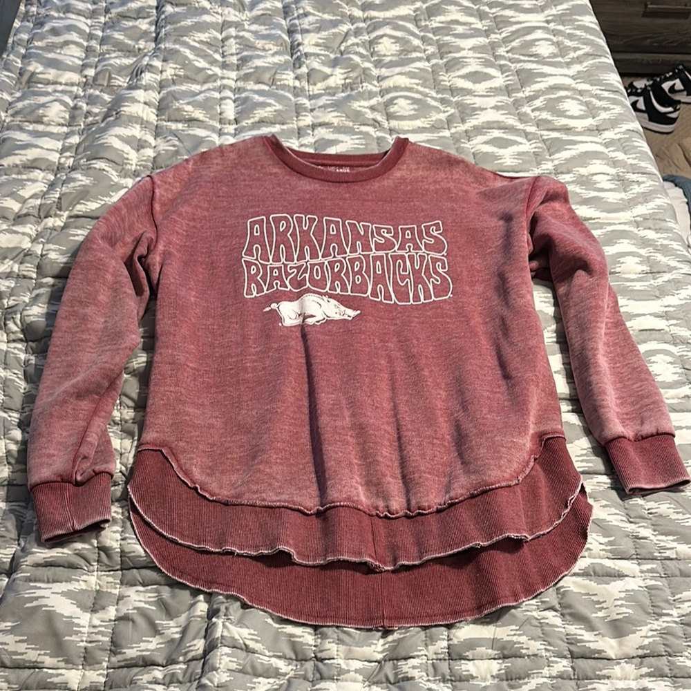 Pressbox Arkansas Razorbacks Dusty Rose Crew Neck Sweater Cozy Vintage Style